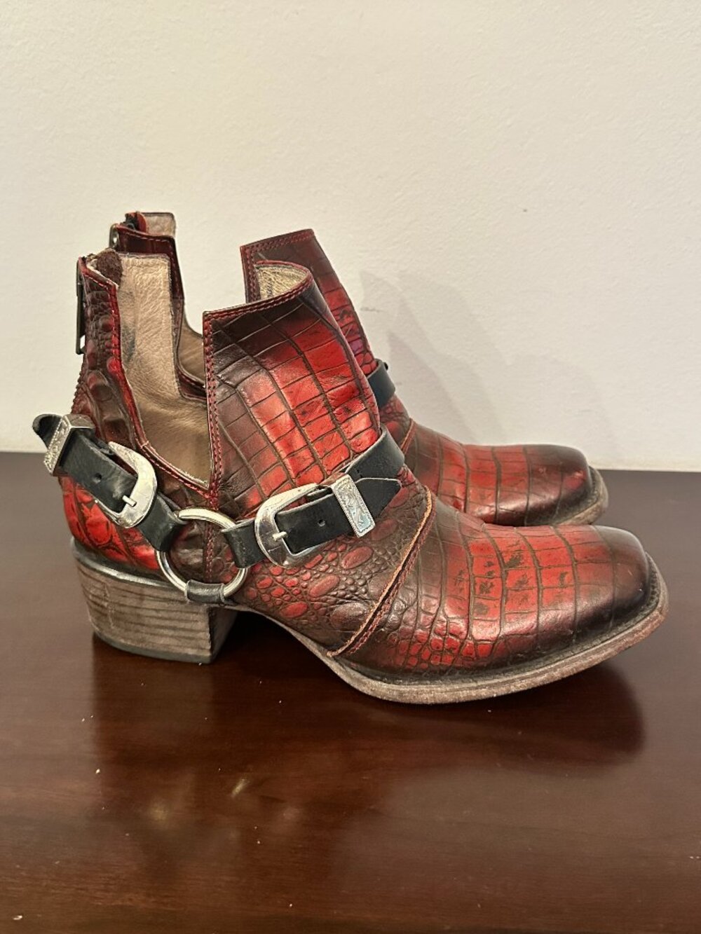 Freebird By Steven Truce Red Croc Crocodile Ankle Boots Women’s Size 10